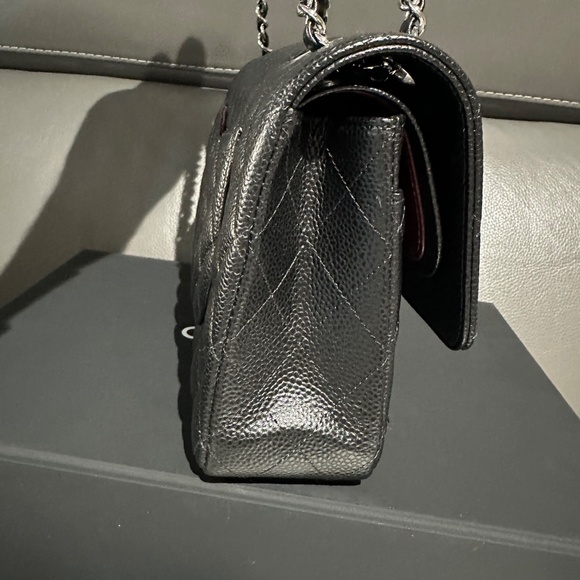 Chanel Classic Medium Double Flap - Picture 5 of 17